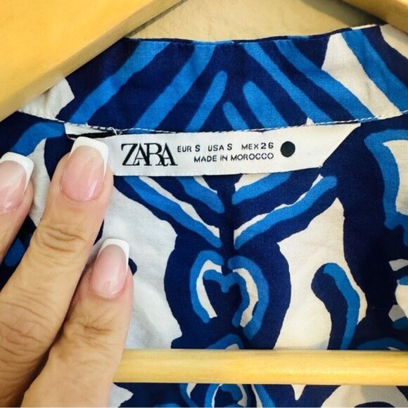 ZARA Blue White Printed Blouse Top Women’s Size Small | Lightweight Chic - Picture 13 of 14